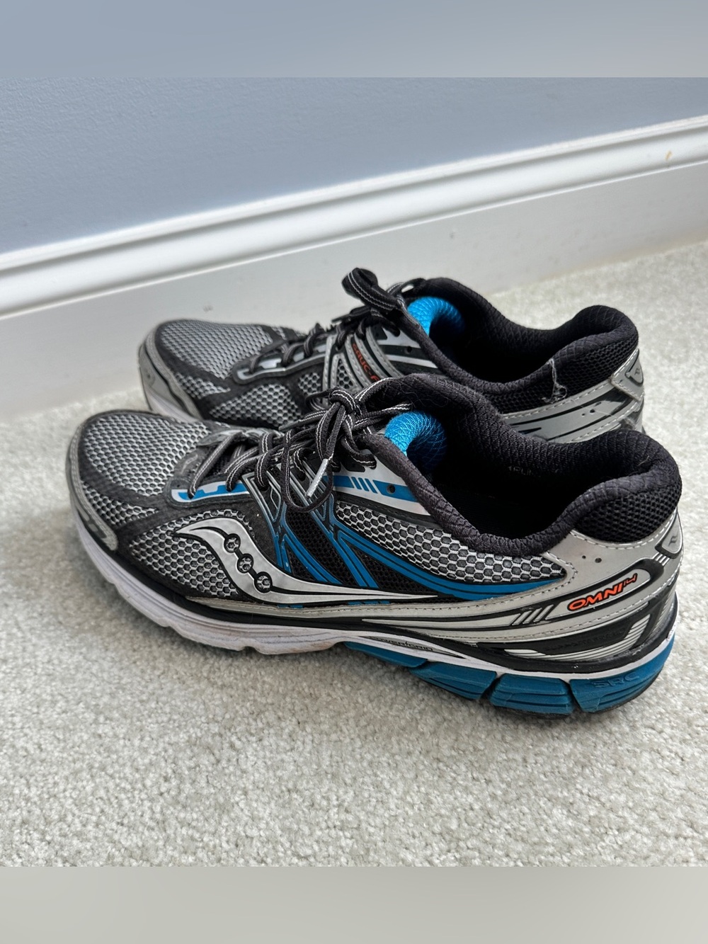 Saucony Men's Running Shoes - Gray & Blue - Picture 2 of 5